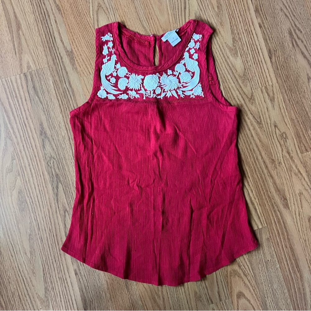 Lucky Brand Embroidered Sleeveless Blouse Red White Size Small Birds Flowers